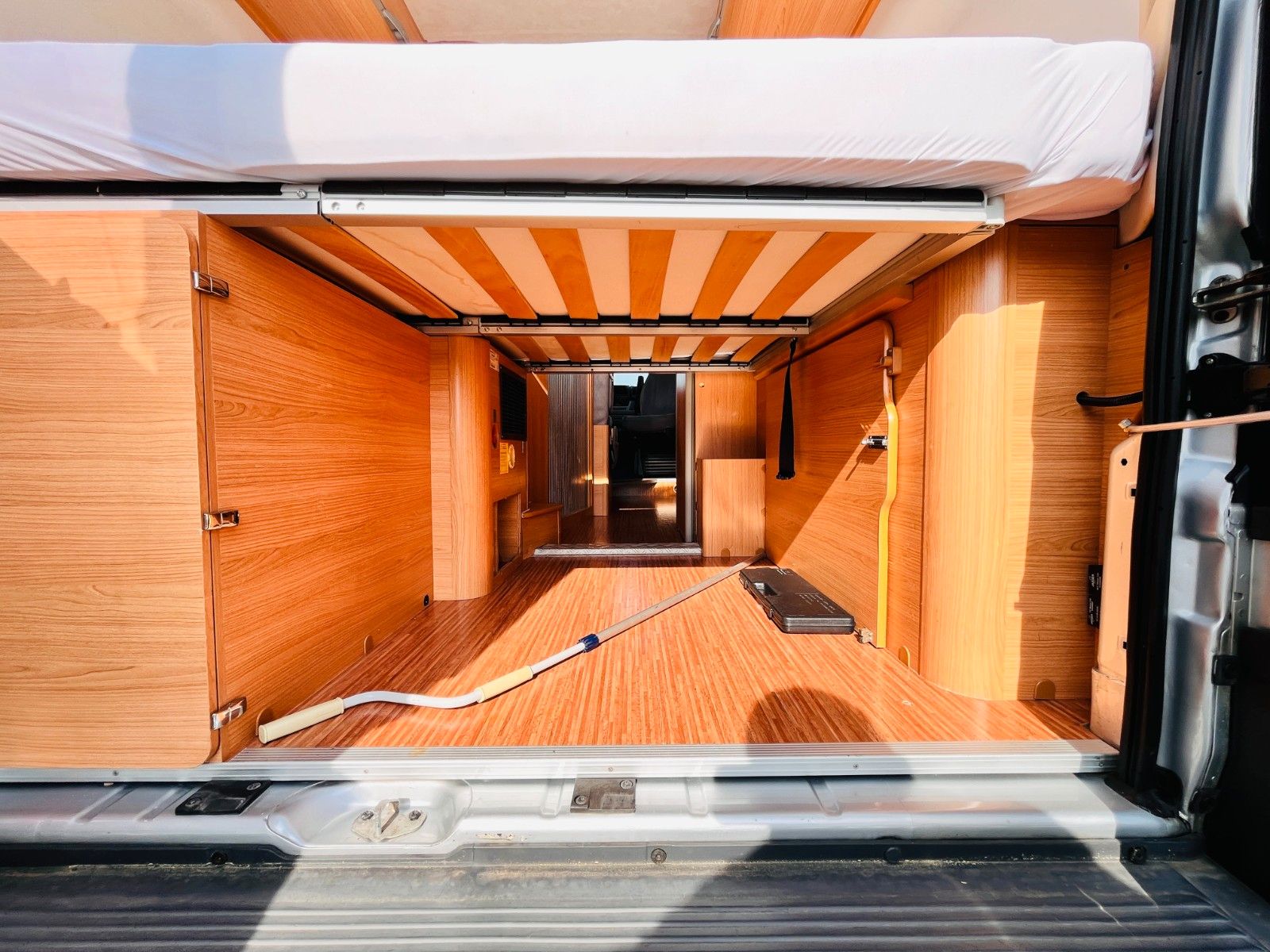 Fahrzeugabbildung Adria TWIN QUERBETT AUTOMATIK 3,0 L SOLAR