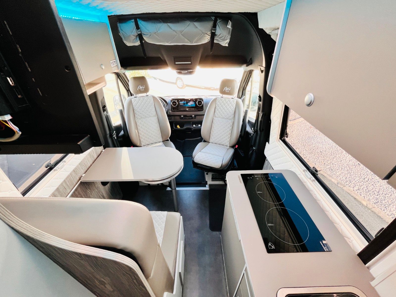 Fahrzeugabbildung Mercedes-Benz 419 V6 4x4 MOTORHOME EXCLUSIVE INDIVIDUALAUSBAU