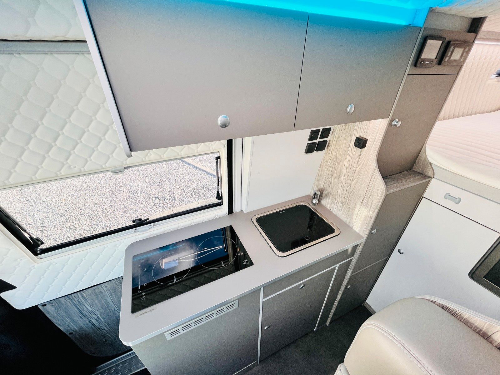 Fahrzeugabbildung Mercedes-Benz 419 V6 4x4 MOTORHOME EXCLUSIVE INDIVIDUALAUSBAU