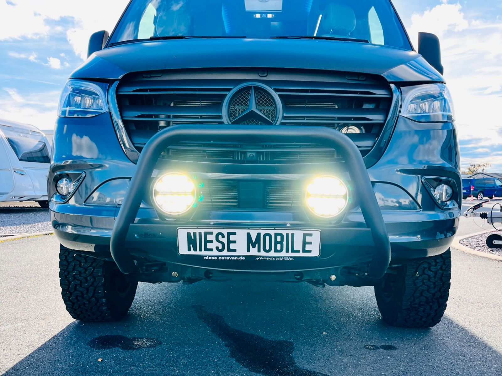 Fahrzeugabbildung Mercedes-Benz 419 V6 4x4 MOTORHOME EXCLUSIVE INDIVIDUALAUSBAU