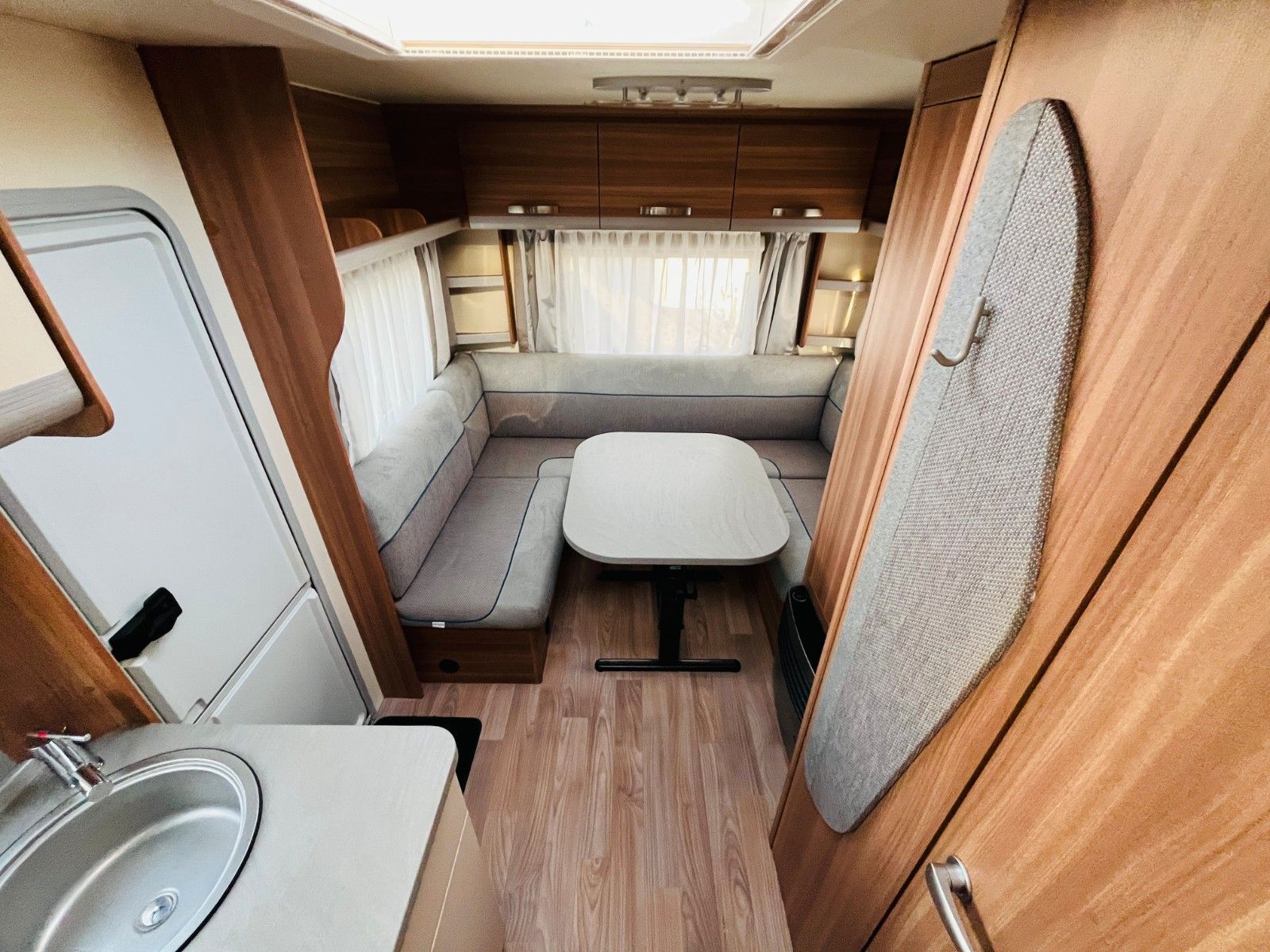 Fahrzeugabbildung Weinsberg CARAONE 480 EU EINZELBETTEN RUNDSITZGRUPPE