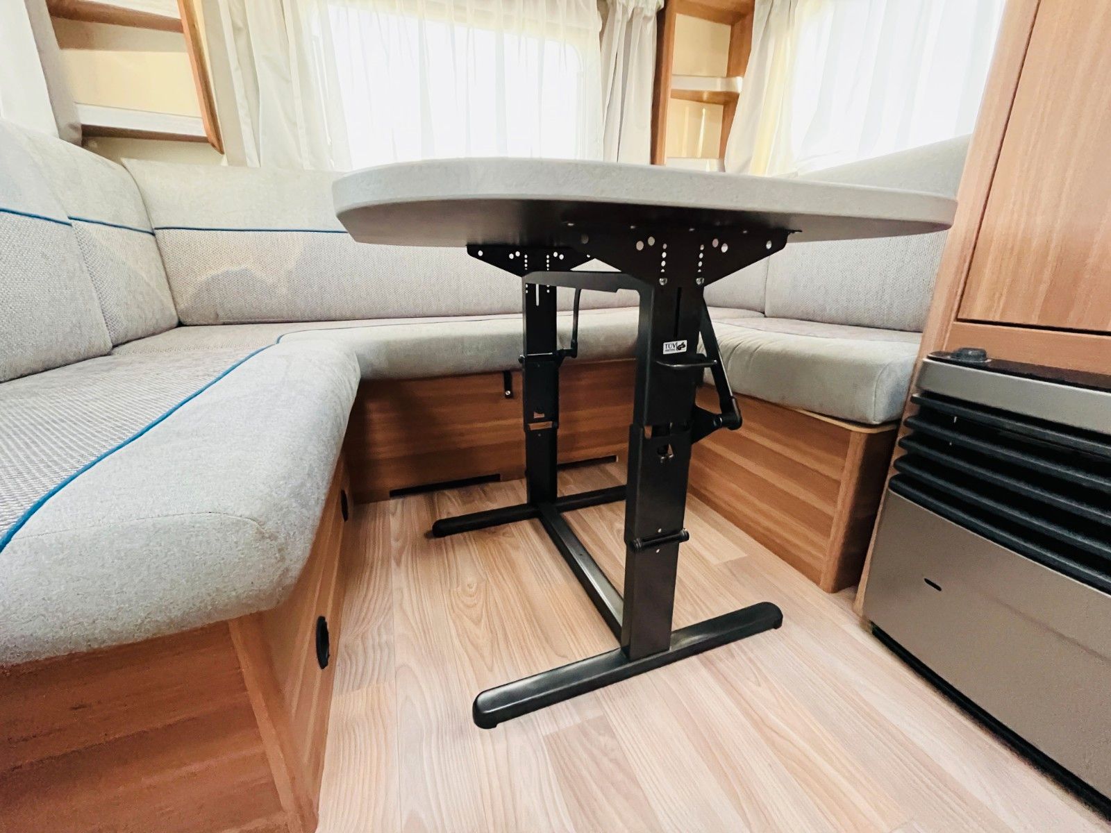 Fahrzeugabbildung Weinsberg CARAONE 480 EU EINZELBETTEN RUNDSITZGRUPPE