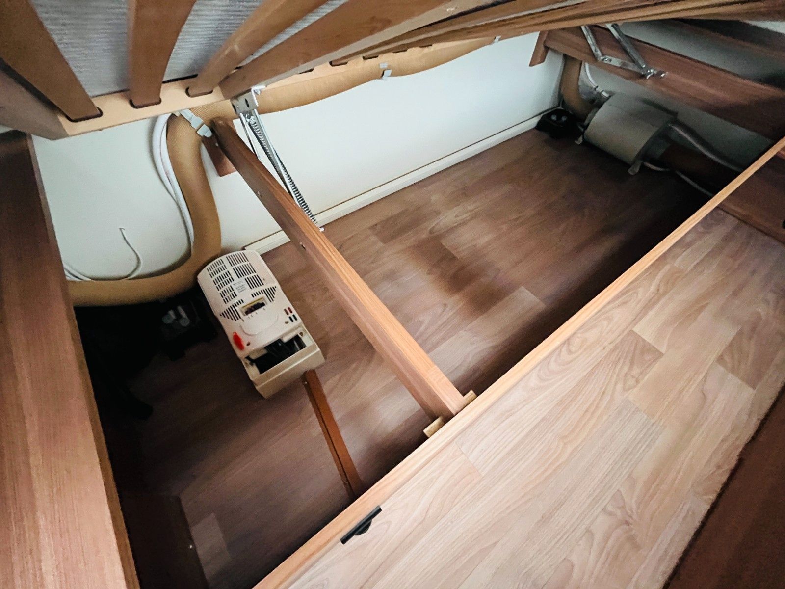 Fahrzeugabbildung Weinsberg CARAONE 480 EU EINZELBETTEN RUNDSITZGRUPPE