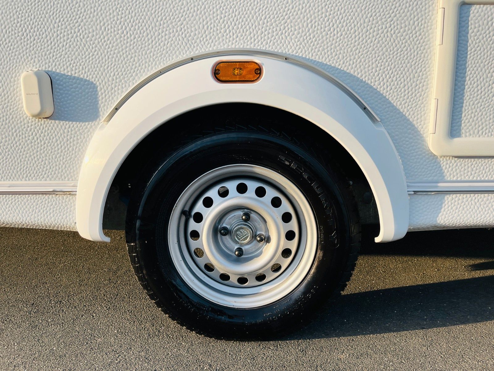 Fahrzeugabbildung Weinsberg CARAONE 480 EU EINZELBETTEN RUNDSITZGRUPPE