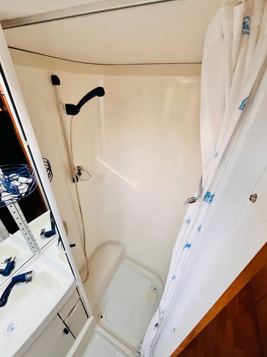 Fahrzeugabbildung HYMER / ERIBA / HYMERCAR NOVA 620 DUSCHE RUNDSITZGRUPPE