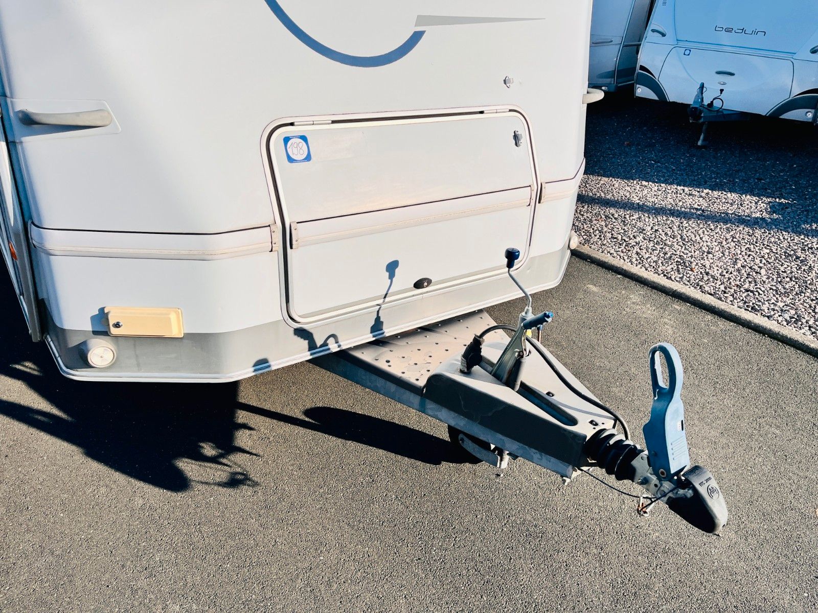 Fahrzeugabbildung HYMER / ERIBA / HYMERCAR NOVA 620 DUSCHE RUNDSITZGRUPPE