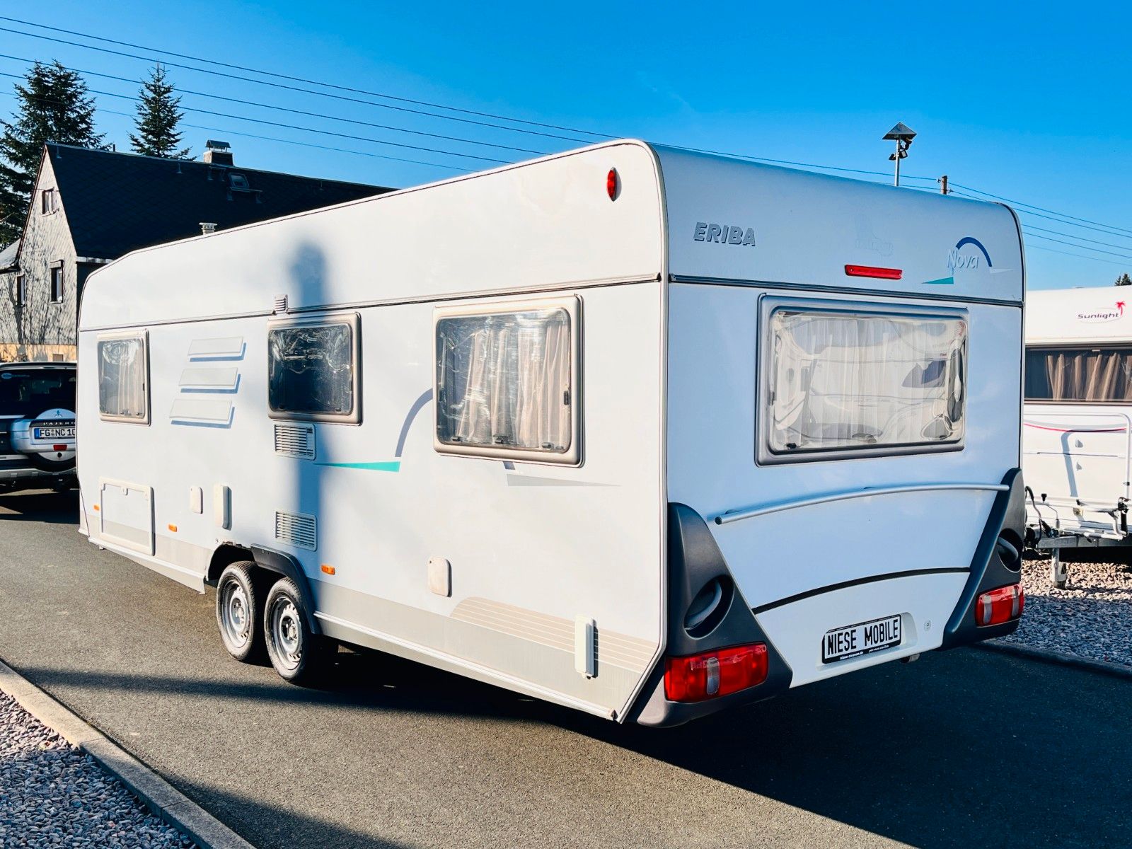 Fahrzeugabbildung HYMER / ERIBA / HYMERCAR NOVA 620 DUSCHE RUNDSITZGRUPPE