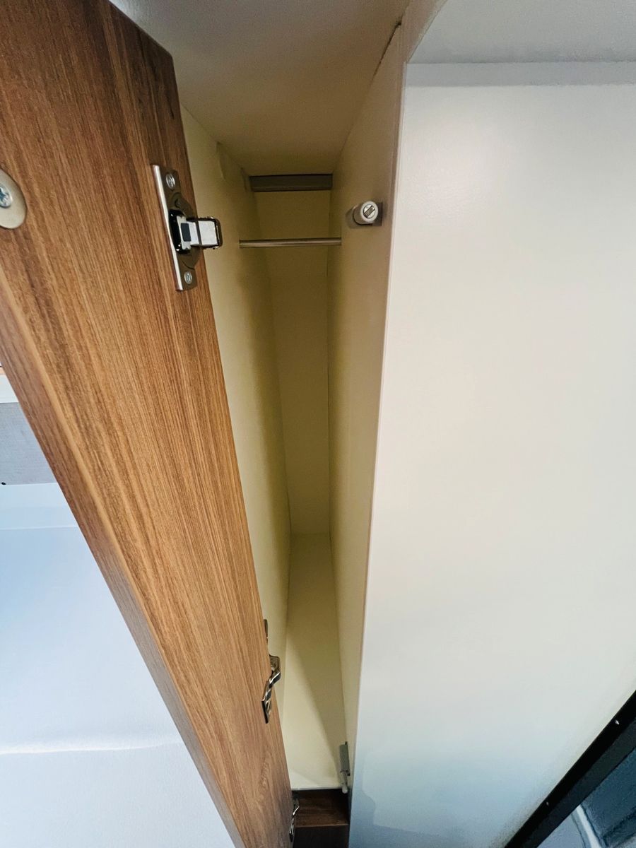 Fahrzeugabbildung Pilote V 600 GJ QUERBETT MARKISE SOLAR NAVI