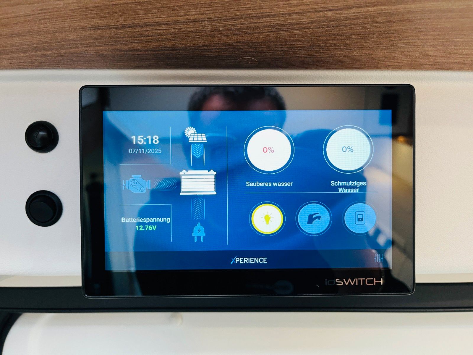 Fahrzeugabbildung Pilote V 600 GJ QUERBETT MARKISE SOLAR NAVI