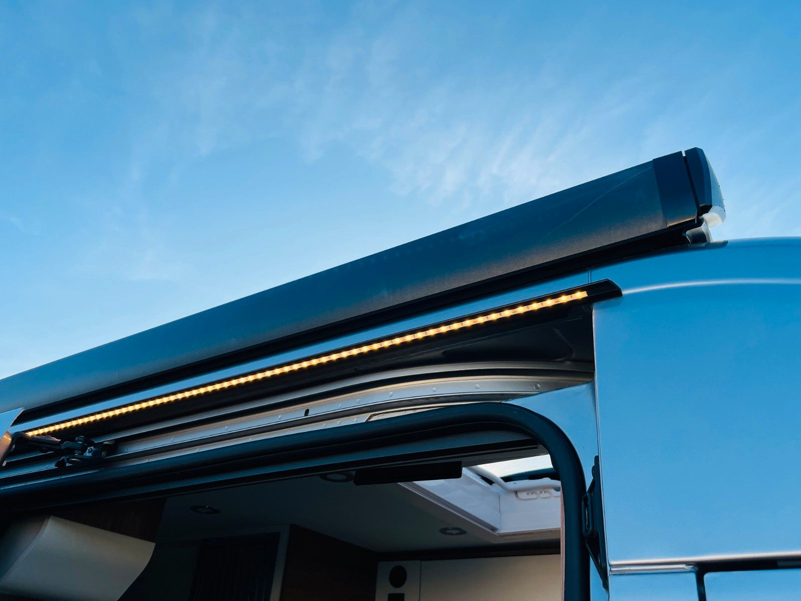 Fahrzeugabbildung Pilote V 600 GJ QUERBETT MARKISE SOLAR NAVI