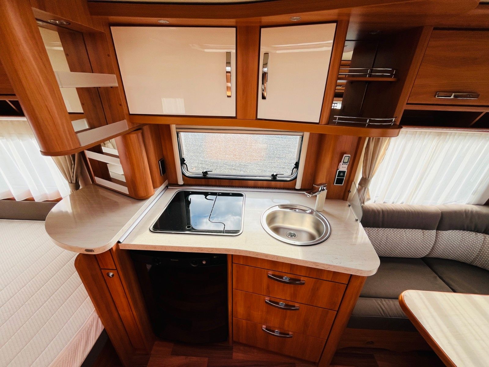 Fahrzeugabbildung HYMER / ERIBA / HYMERCAR NOVA LUXUSLINE 465 FRANZ.BETT KLIMAANLAGE