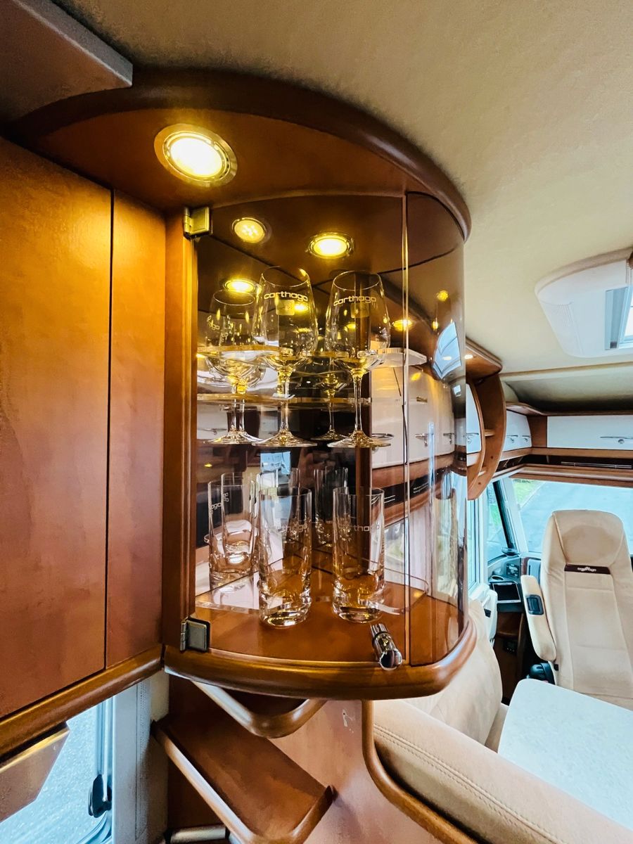 Fahrzeugabbildung Carthago CHIC C-LINE I 4.2 QUERBETT SOLAR WINTERFEST