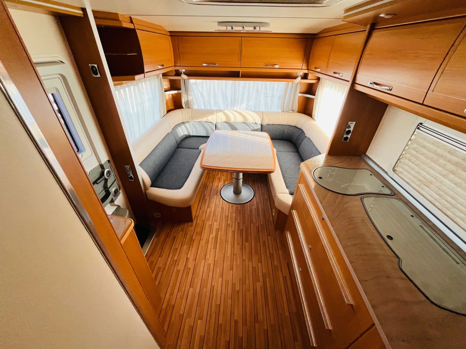 Fahrzeugabbildung Tabbert VIVALDI 650 D FRANZ.BETT TANDEM DUSCHE BOILER