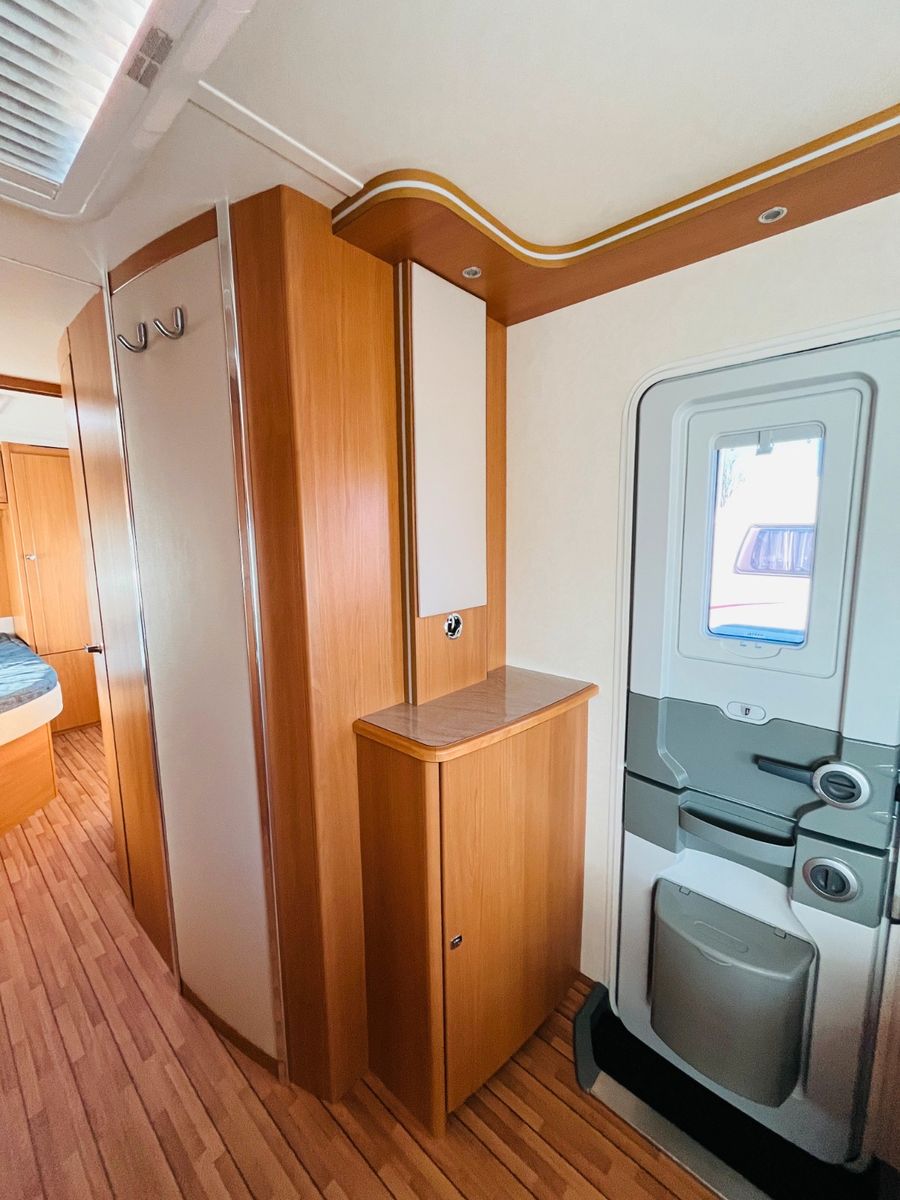 Fahrzeugabbildung Tabbert VIVALDI 650 D FRANZ.BETT TANDEM DUSCHE BOILER