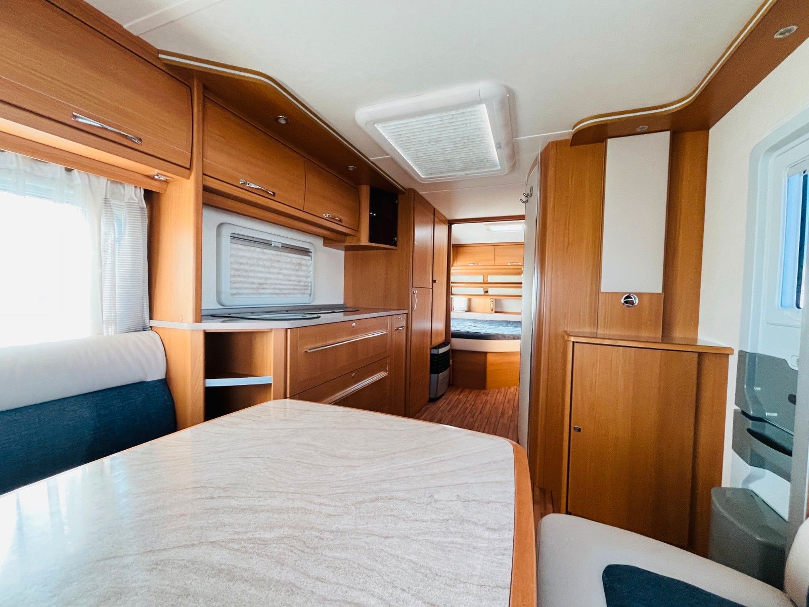 Fahrzeugabbildung Tabbert VIVALDI 650 D FRANZ.BETT TANDEM DUSCHE BOILER