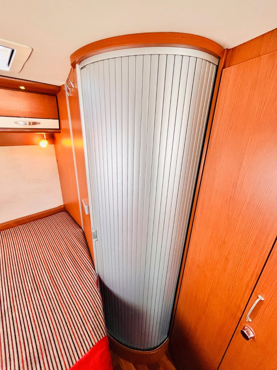 Fahrzeugabbildung HYMER / ERIBA / HYMERCAR B 554 FRANZ.BETT HUBBETT SAT SOLAR KLIMA 1.HAND