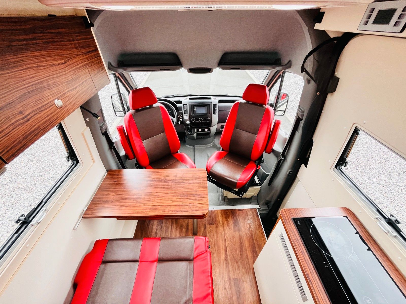 Fahrzeugabbildung Mercedes-Benz MANUFAKTURAUSBAU EINZELBETTEN DUSCHE AUTOMATIK