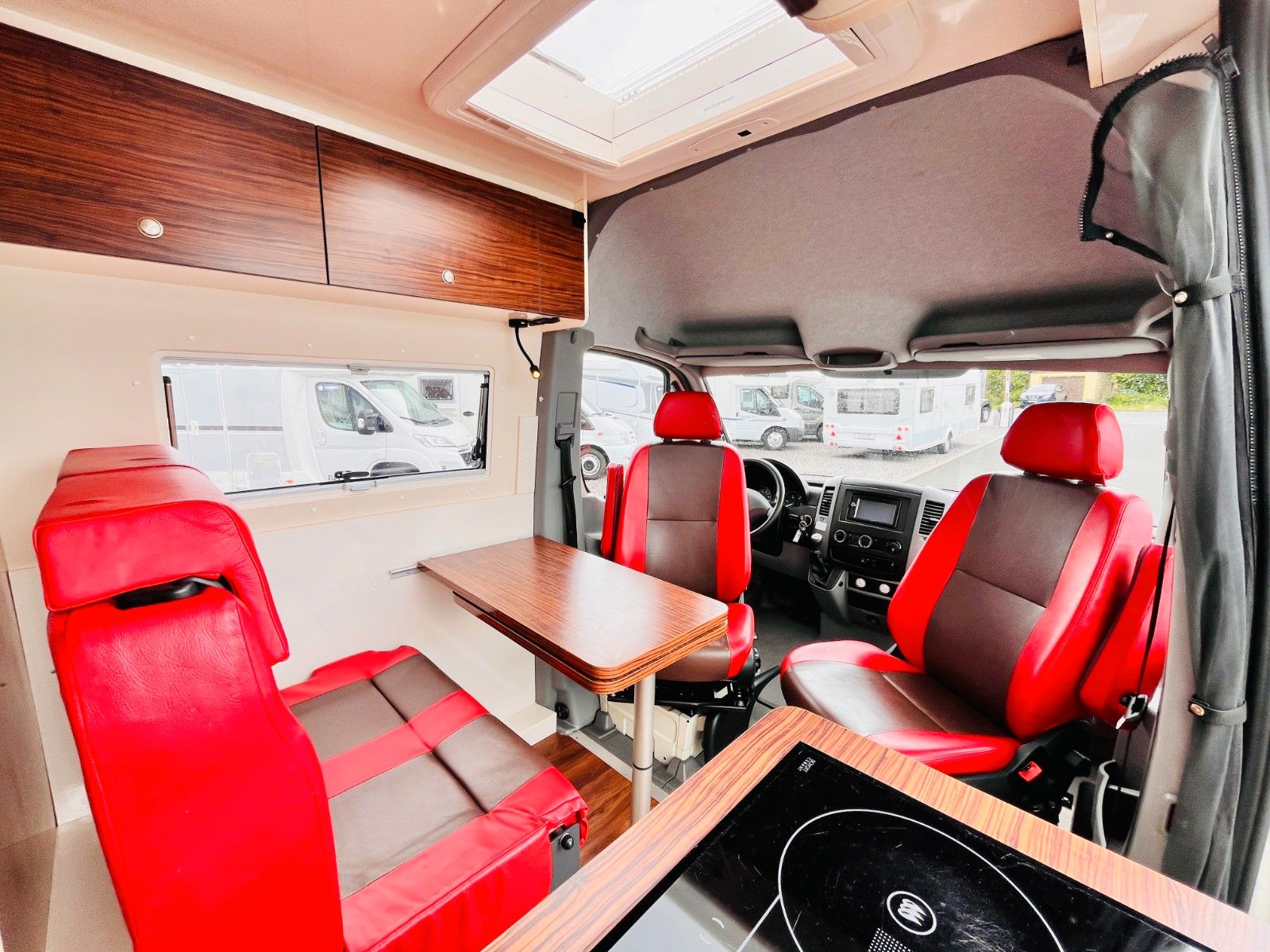 Fahrzeugabbildung Mercedes-Benz MANUFAKTURAUSBAU EINZELBETTEN DUSCHE AUTOMATIK