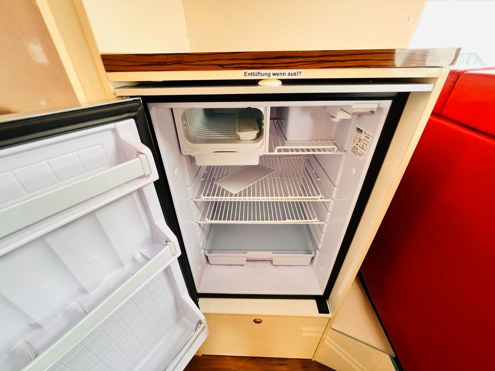 Fahrzeugabbildung Mercedes-Benz MANUFAKTURAUSBAU EINZELBETTEN DUSCHE AUTOMATIK