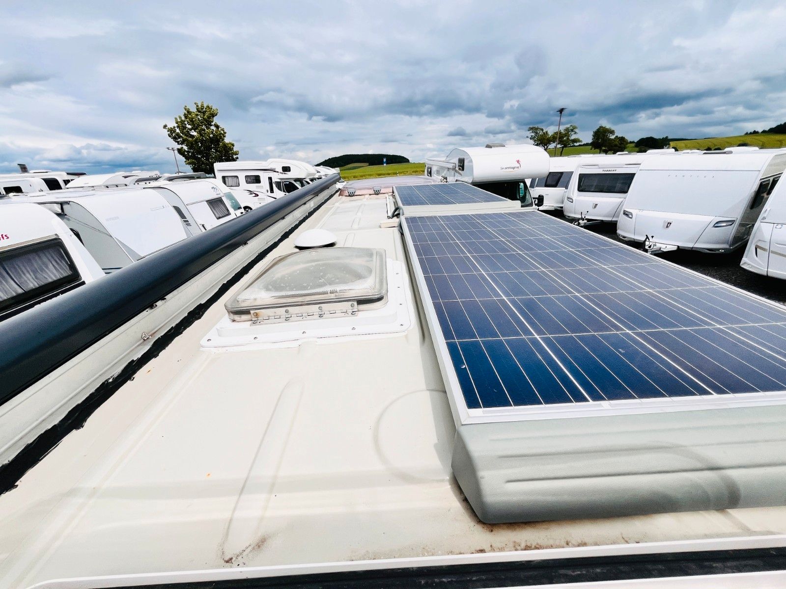 Fahrzeugabbildung Mercedes-Benz MANUFAKTURAUSBAU EINZELBETTEN DUSCHE AUTOMATIK
