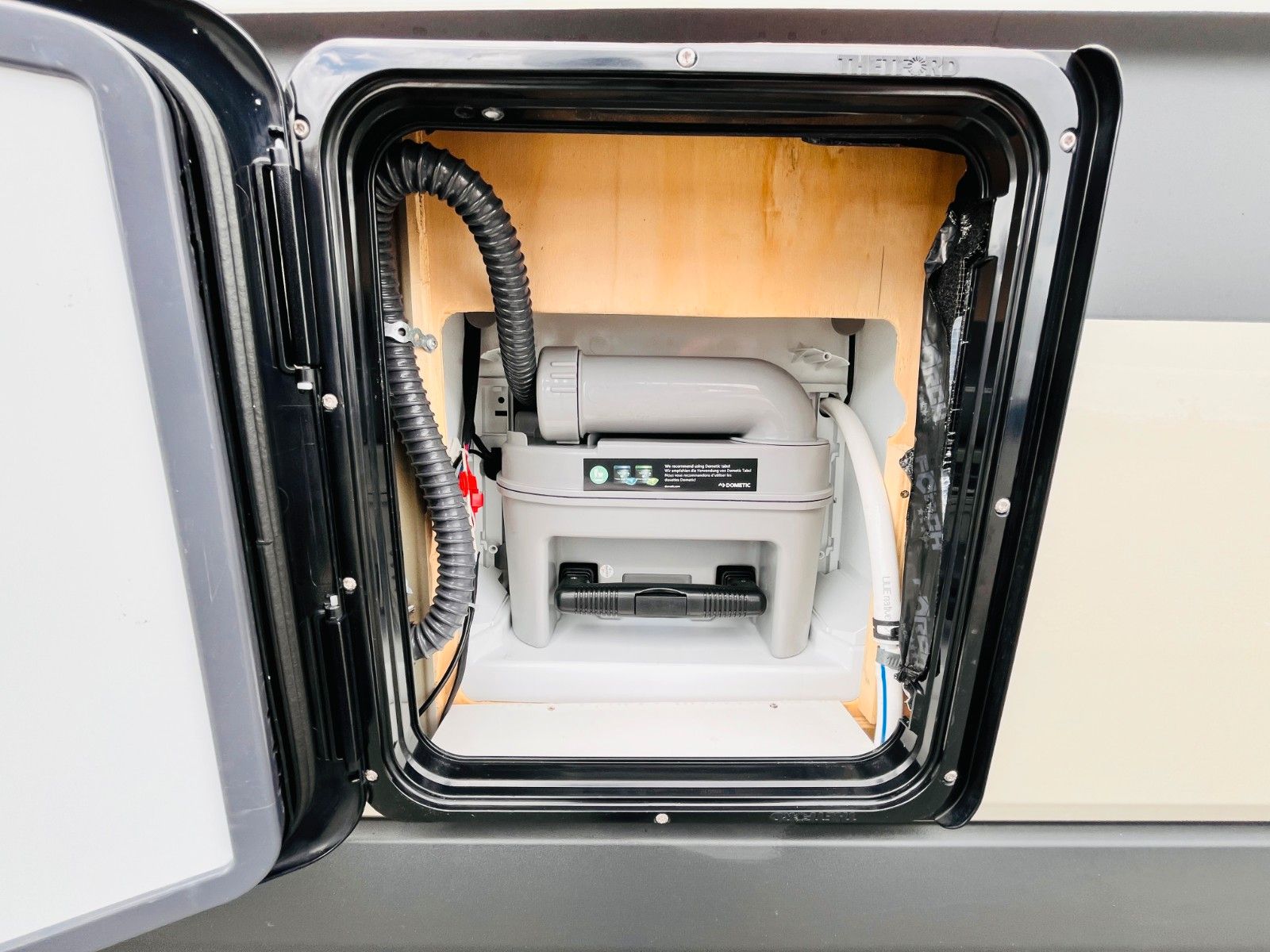 Fahrzeugabbildung Mercedes-Benz MANUFAKTURAUSBAU EINZELBETTEN DUSCHE AUTOMATIK