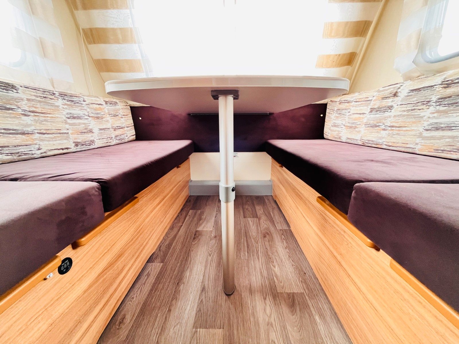 Fahrzeugabbildung Sterckeman STARLETT 330 CP NUR 5m MARKISE 100 KM/H