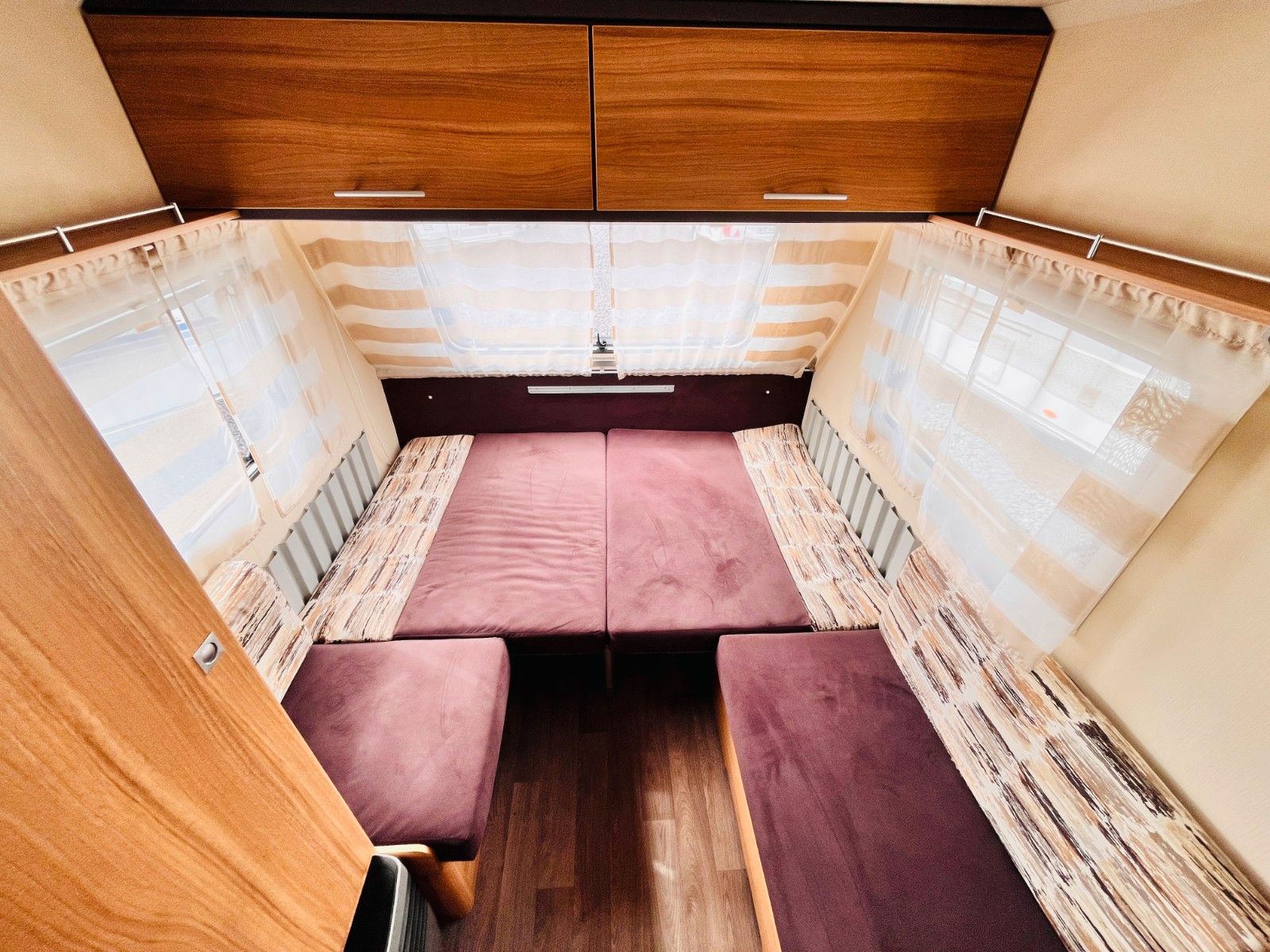 Fahrzeugabbildung Sterckeman STARLETT 330 CP NUR 5m MARKISE 100 KM/H