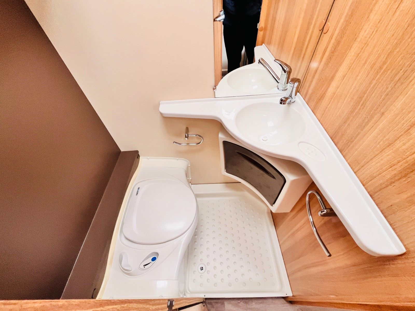 Fahrzeugabbildung Sterckeman STARLETT 330 CP NUR 5m MARKISE 100 KM/H