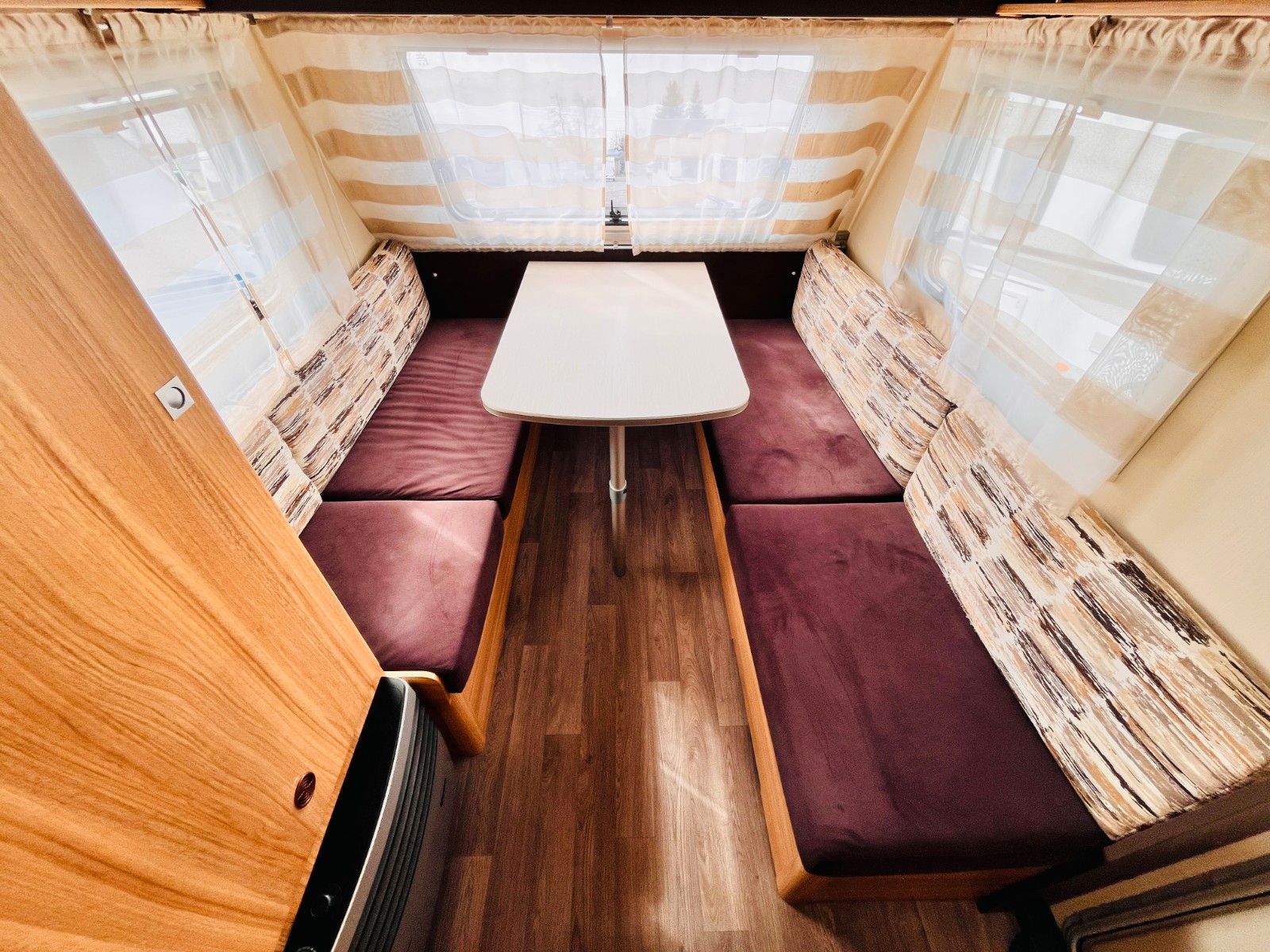 Fahrzeugabbildung Sterckeman STARLETT 330 CP NUR 5m MARKISE 100 KM/H