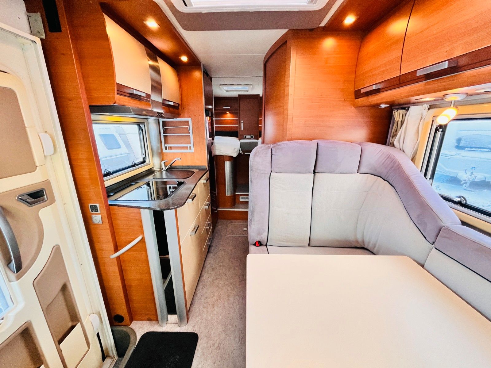 Fahrzeugabbildung Knaus SUN LINER 700LEG EINZELBETTEN SAT TV SOLAR KLIMA