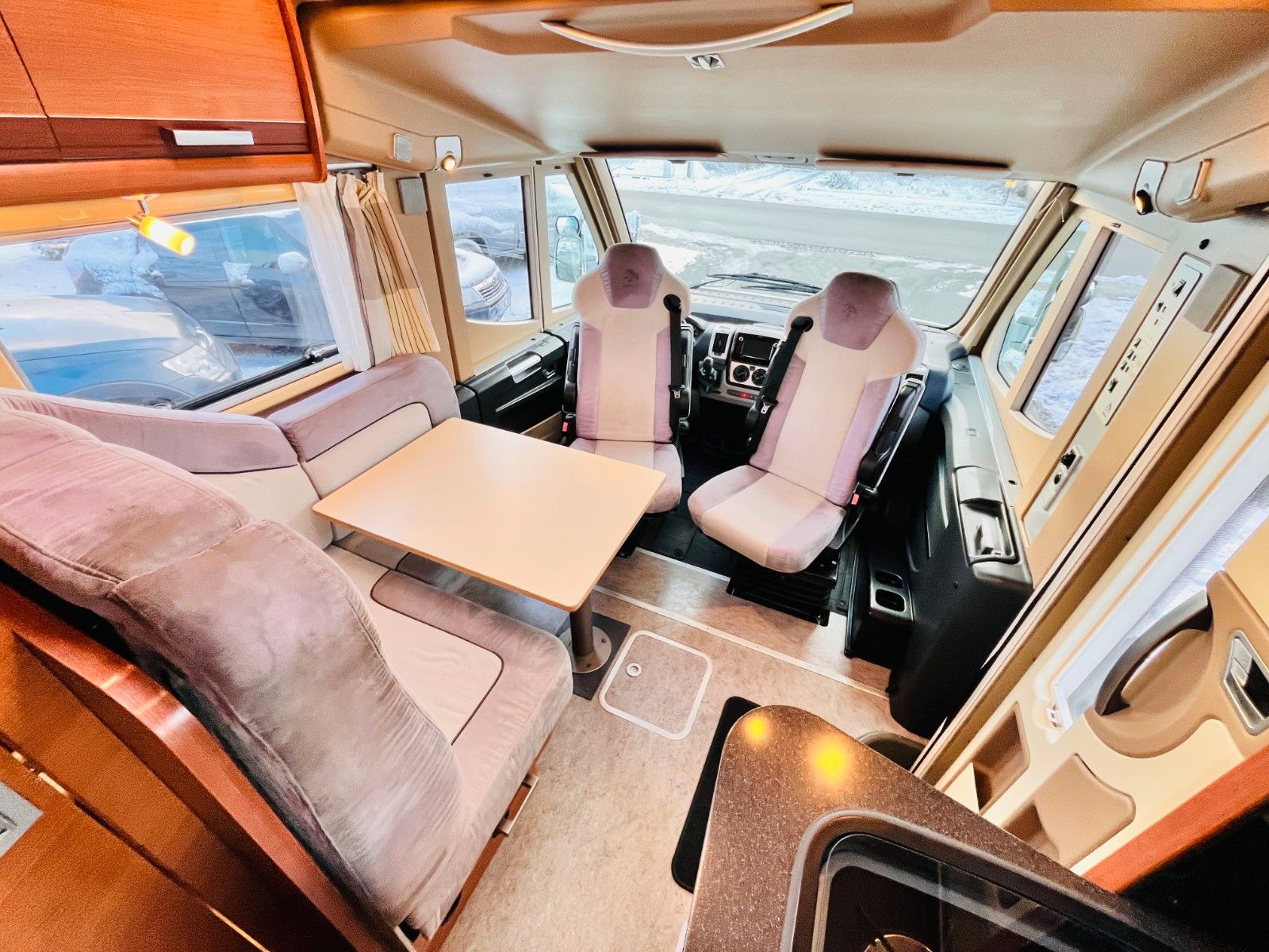 Fahrzeugabbildung Knaus SUN LINER 700LEG EINZELBETTEN SAT TV SOLAR KLIMA