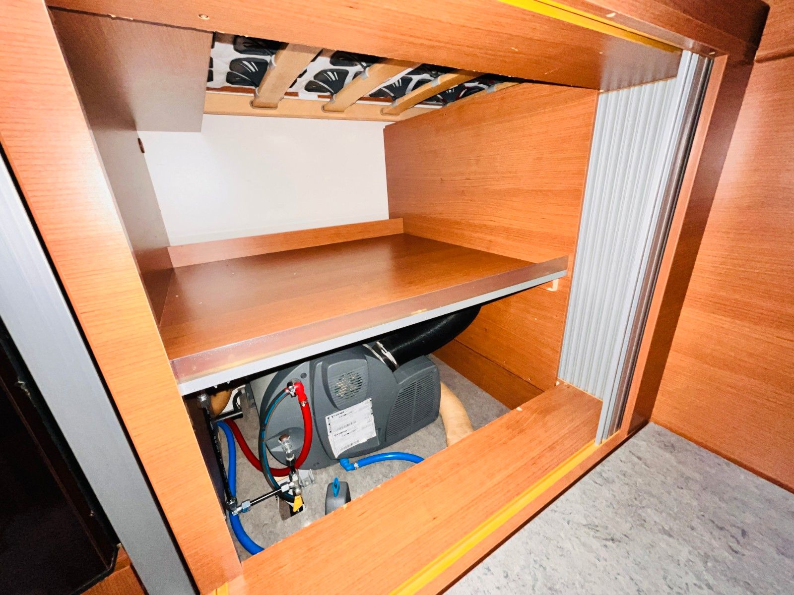 Fahrzeugabbildung Knaus SUN LINER 700LEG EINZELBETTEN SAT TV SOLAR KLIMA