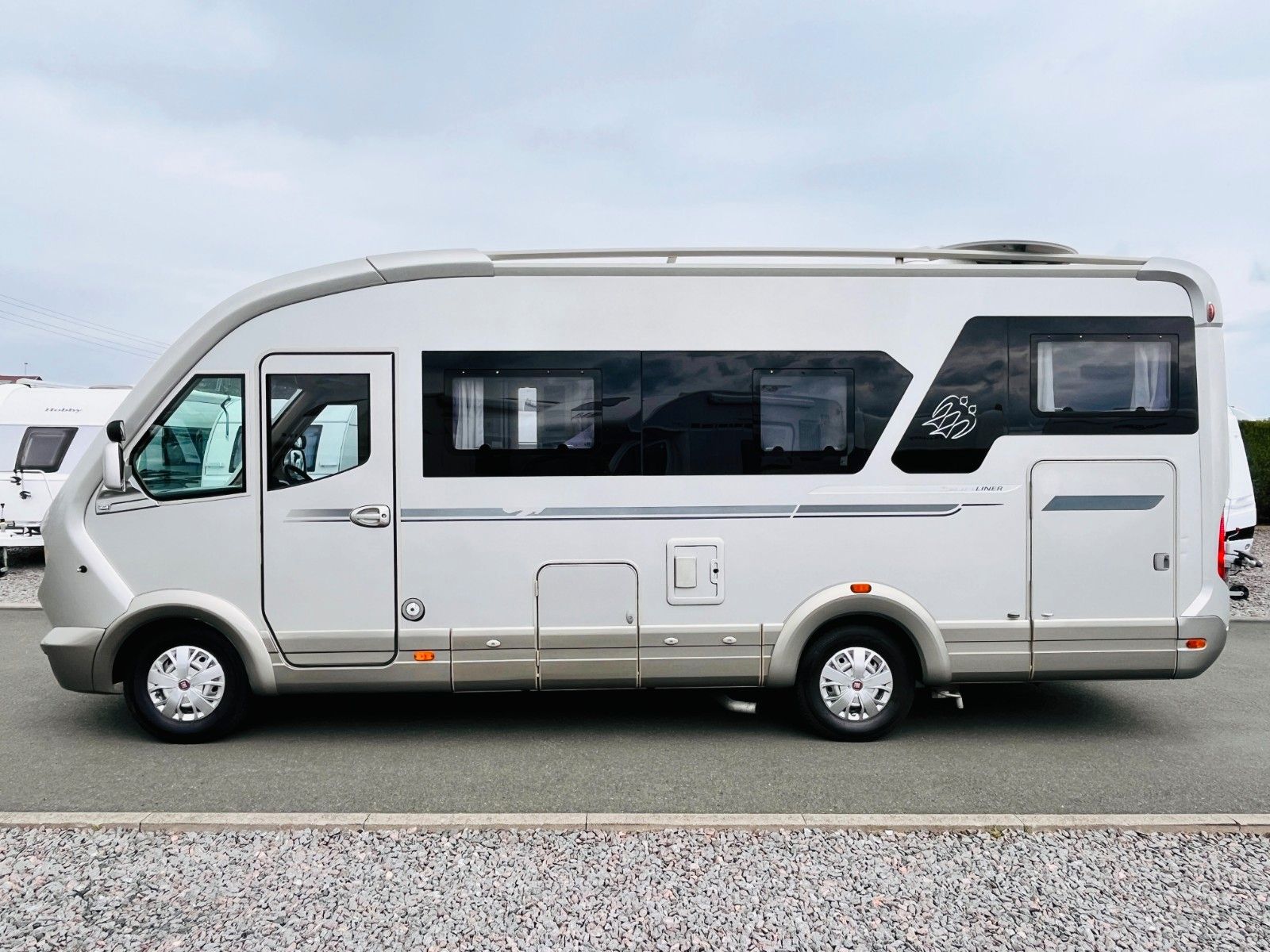 Fahrzeugabbildung Knaus SUN LINER 700LEG EINZELBETTEN SAT TV SOLAR KLIMA