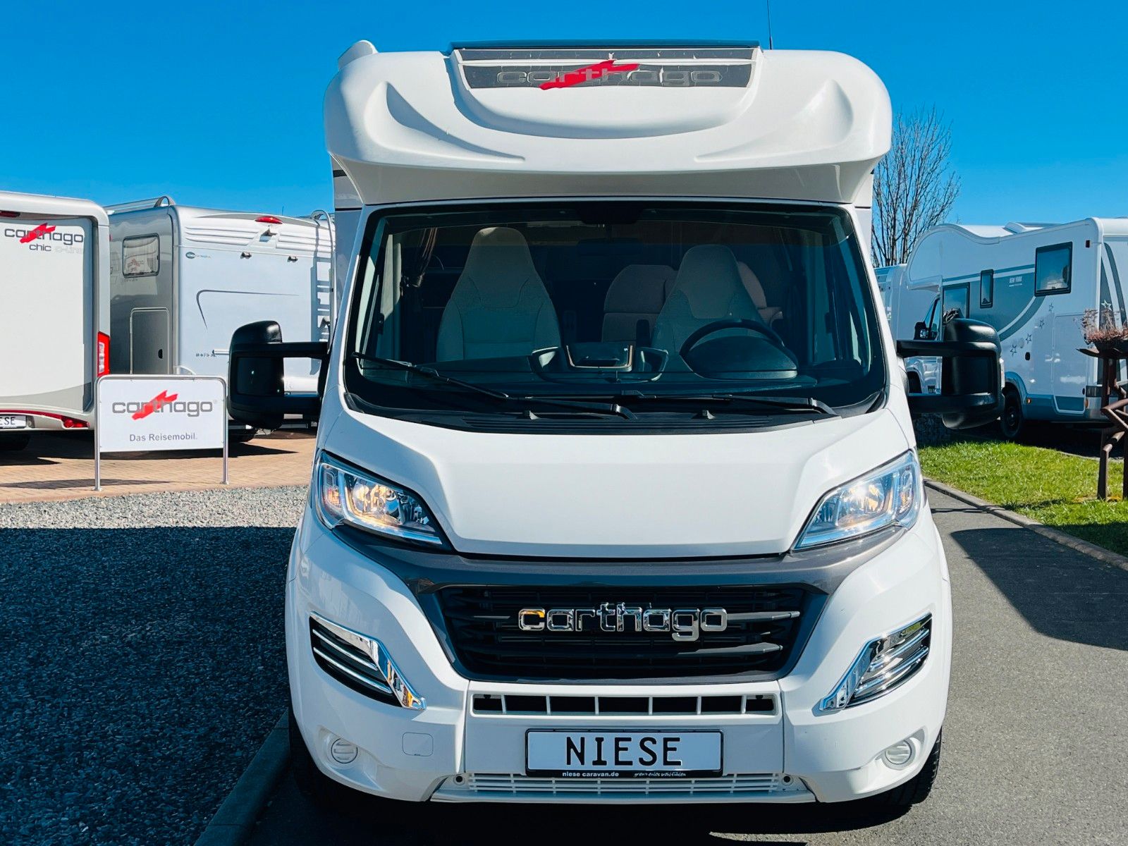 Fahrzeugabbildung Carthago C-TOURER T 143 LE 9G-AUTOMATIK SAT TV 1.HAND