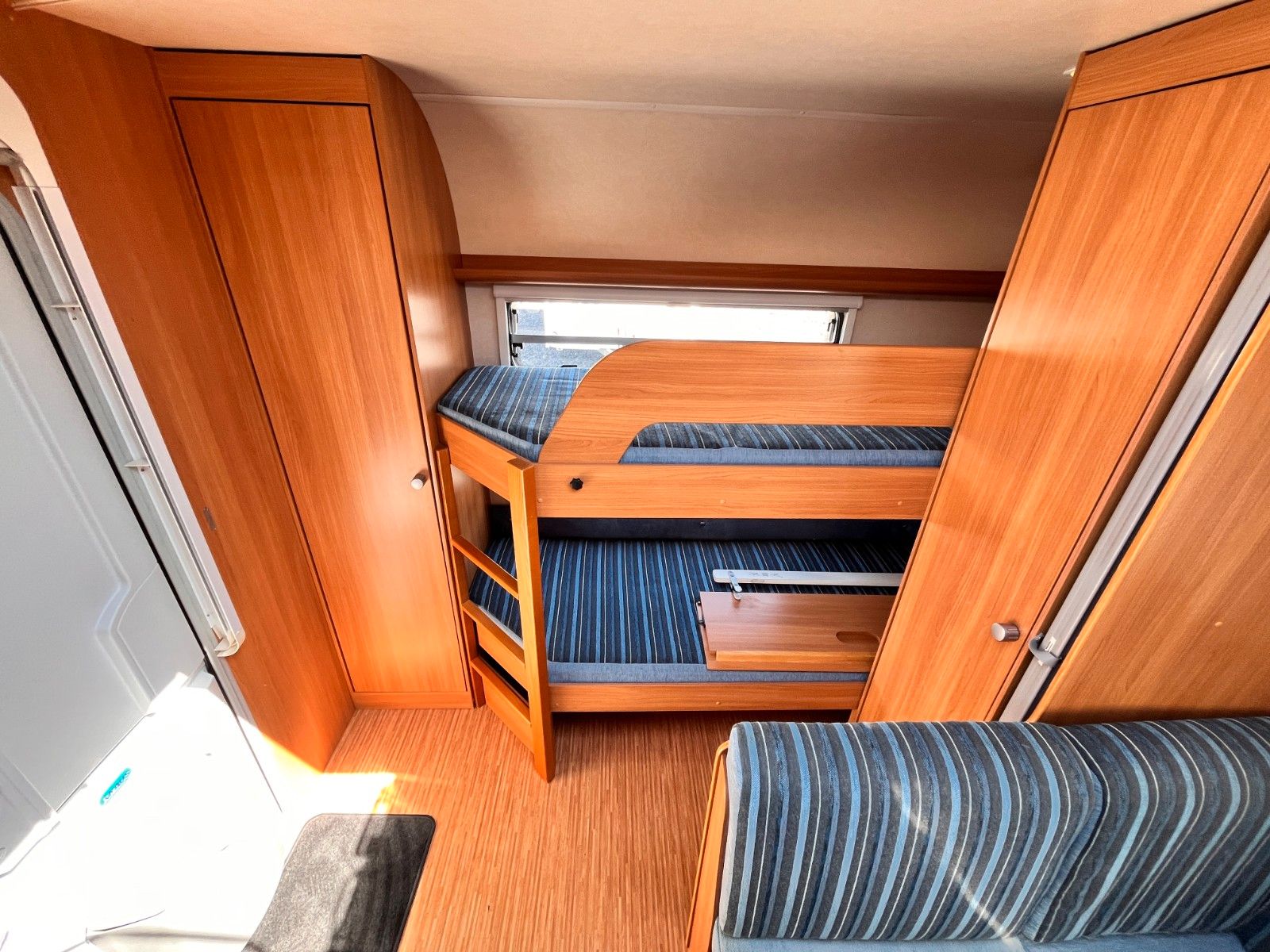 Fahrzeugabbildung Knaus SPORT 550 FSK ETAGENBETTEN + FRANZ.BETT