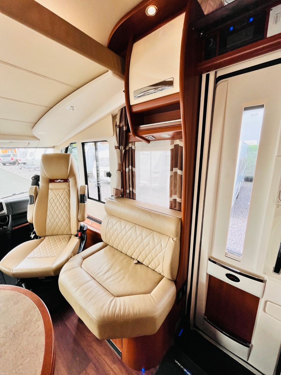 Fahrzeugabbildung Carthago CHIC E-LINE I50 LE DA FESTTANK-WC HUBSTÜTZEN