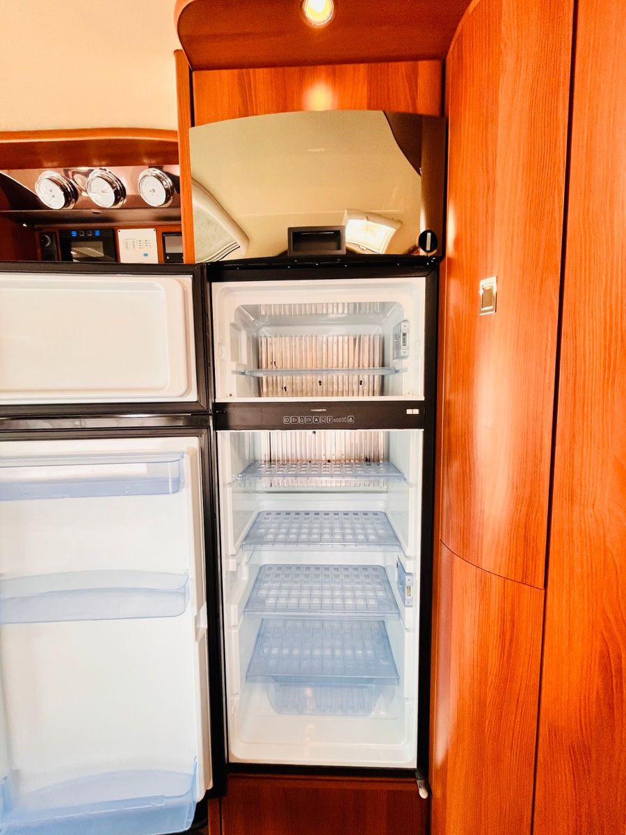 Fahrzeugabbildung Carthago CHIC E-LINE I50 LE DA FESTTANK-WC HUBSTÜTZEN