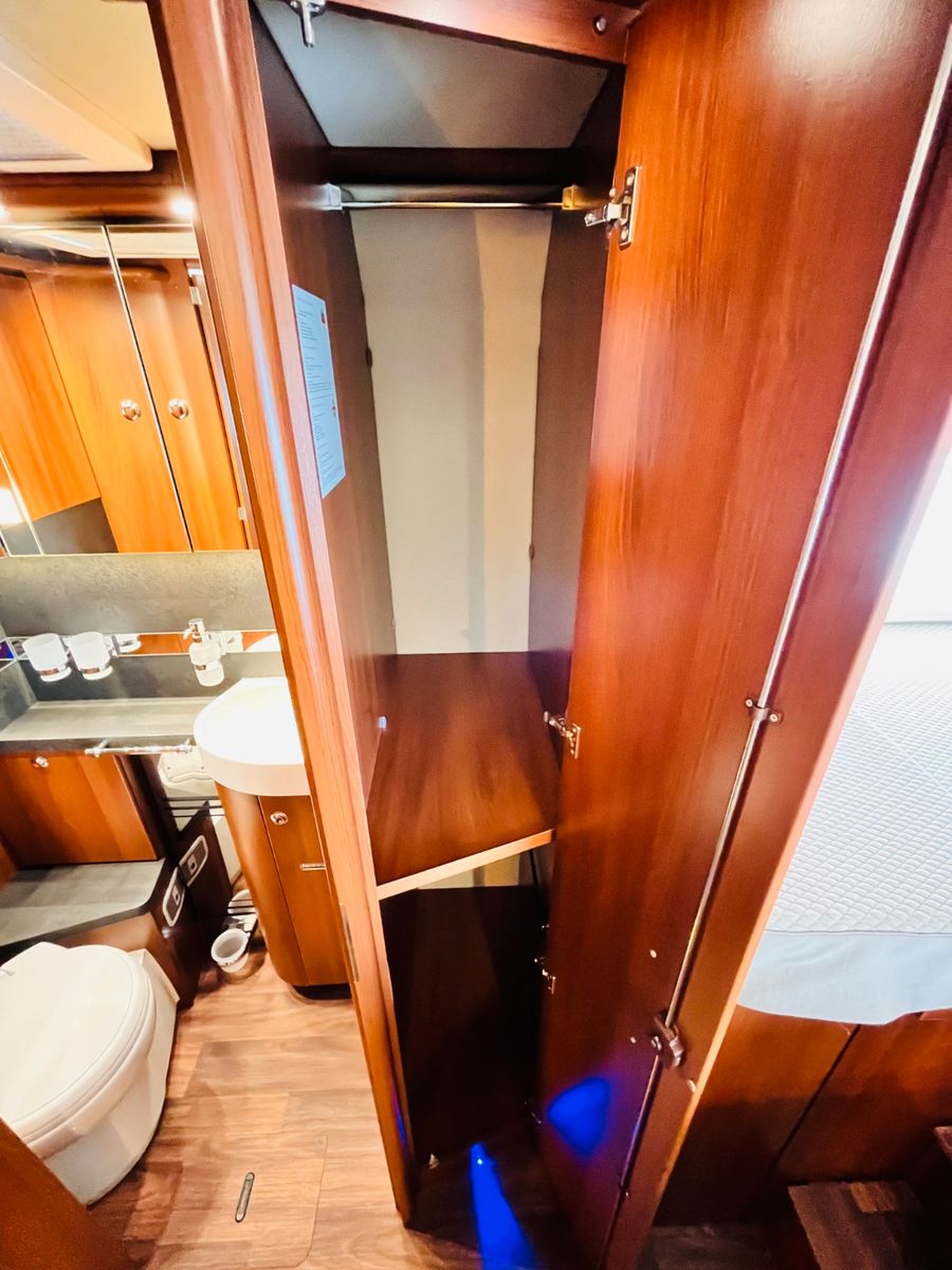 Fahrzeugabbildung Carthago CHIC E-LINE I50 LE DA FESTTANK-WC HUBSTÜTZEN