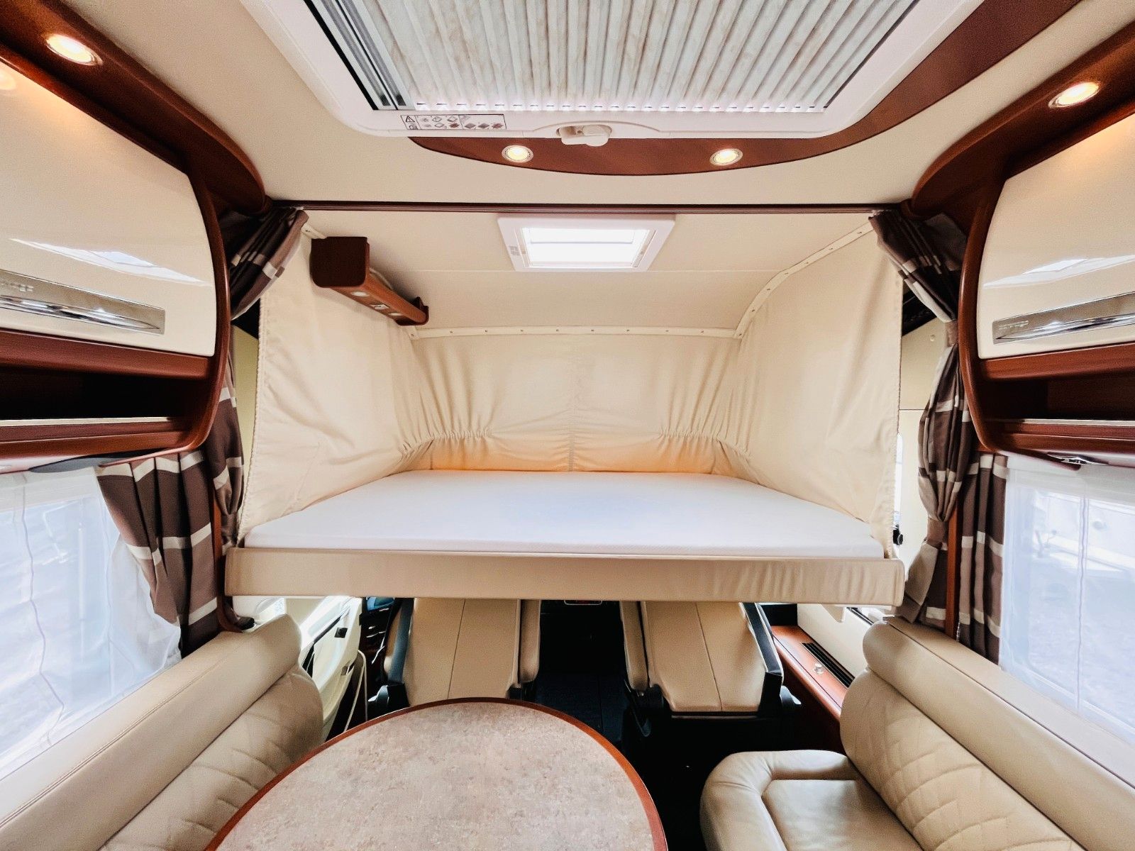 Fahrzeugabbildung Carthago CHIC E-LINE I50 LE DA FESTTANK-WC HUBSTÜTZEN