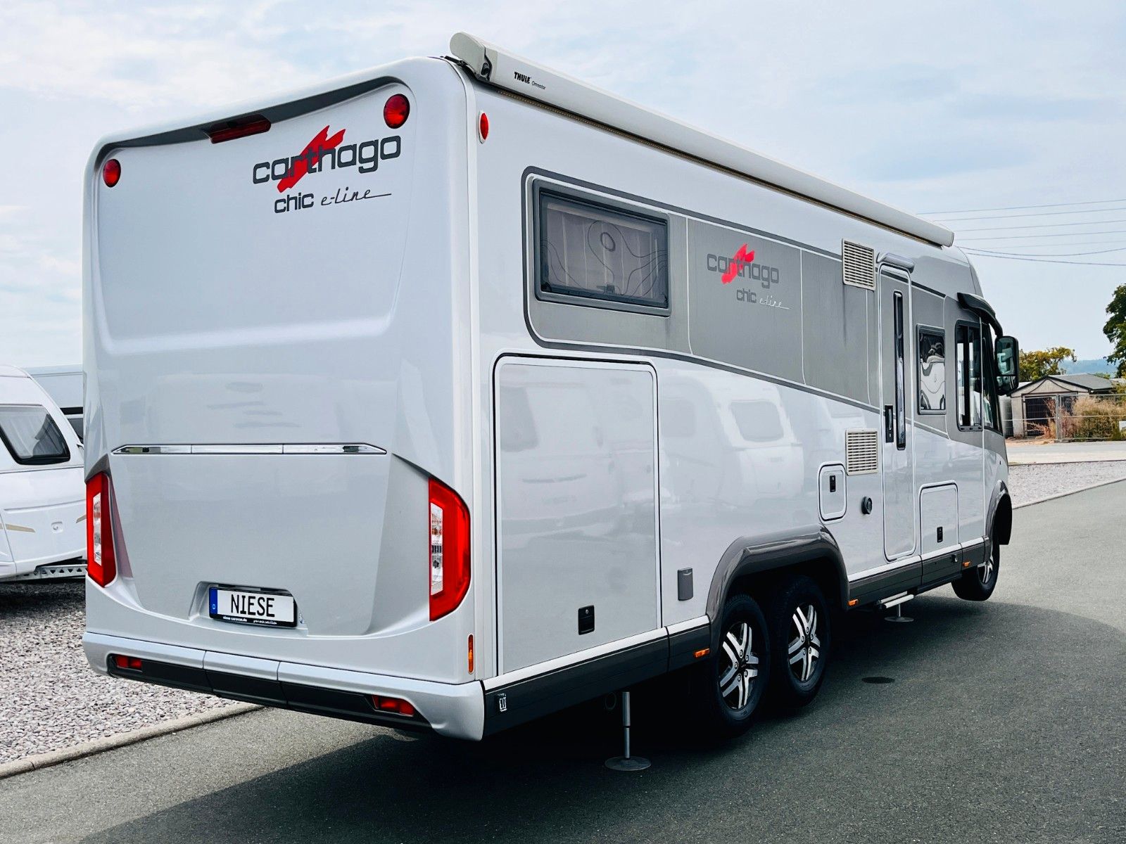 Fahrzeugabbildung Carthago CHIC E-LINE I50 LE DA FESTTANK-WC HUBSTÜTZEN