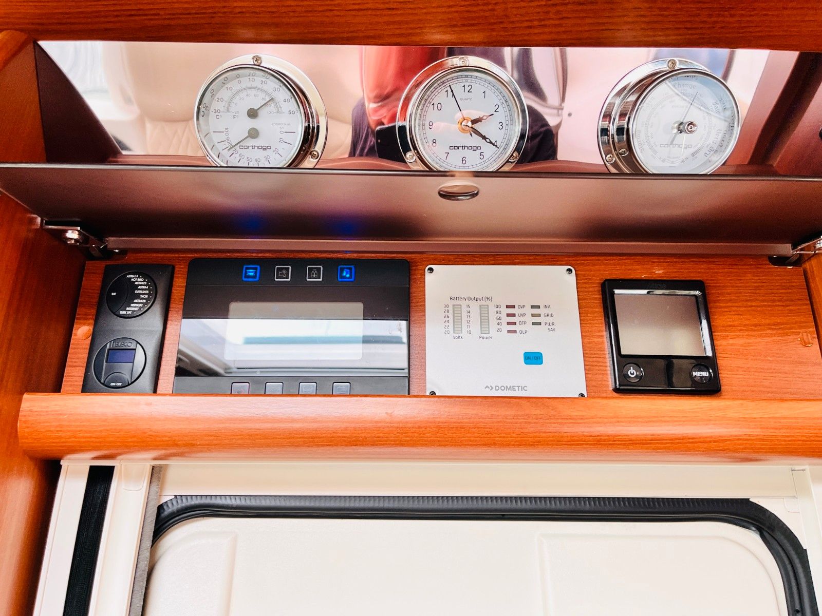 Fahrzeugabbildung Carthago CHIC E-LINE I50 LE DA FESTTANK-WC HUBSTÜTZEN