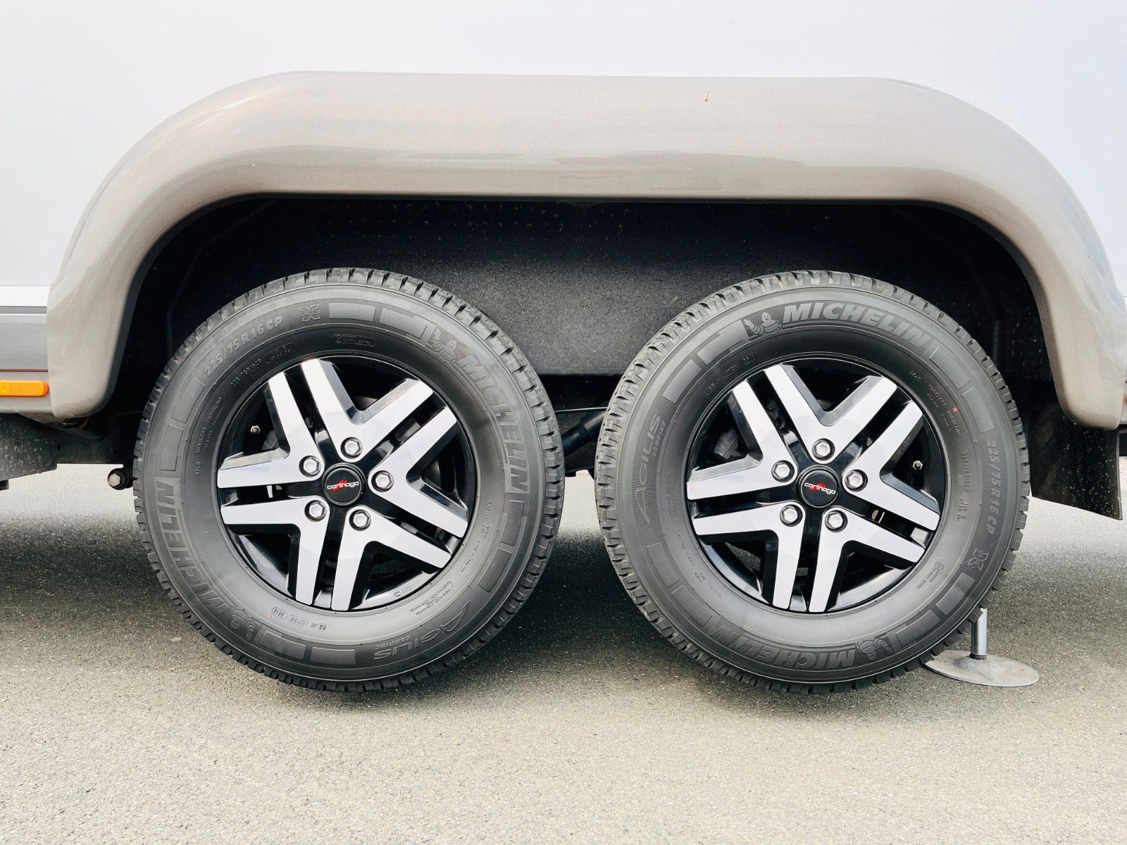 Fahrzeugabbildung Carthago CHIC E-LINE I50 LE DA FESTTANK-WC HUBSTÜTZEN