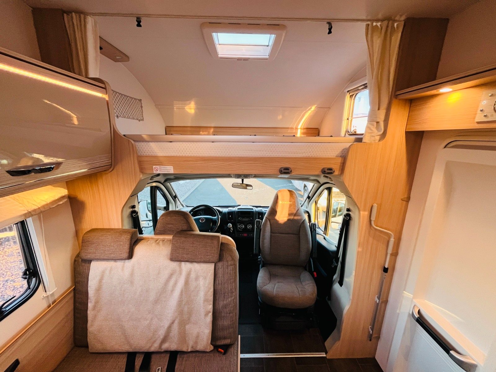 Fahrzeugabbildung Bürstner LYSEO A 660 ETAGENBETTEN FAHRRADTRÄGER