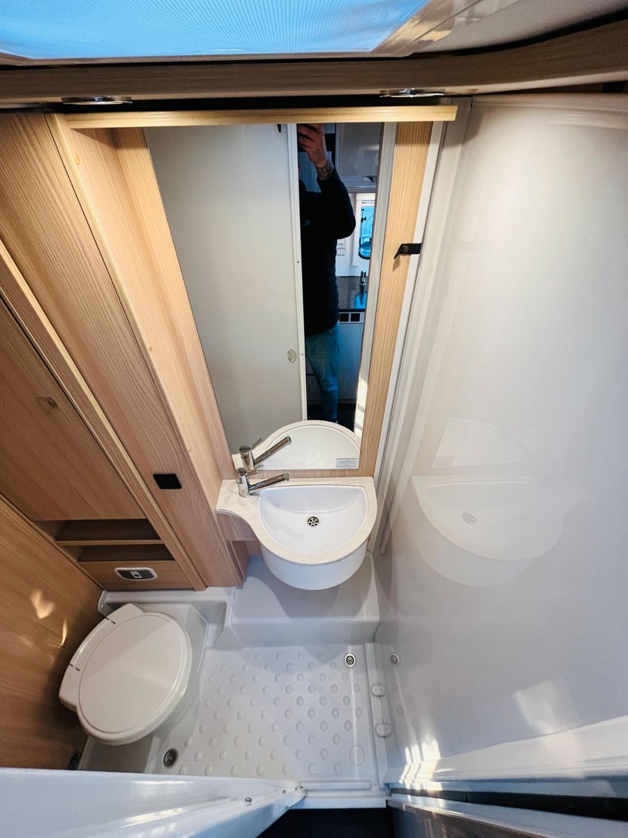 Fahrzeugabbildung Bürstner LYSEO A 660 ETAGENBETTEN FAHRRADTRÄGER