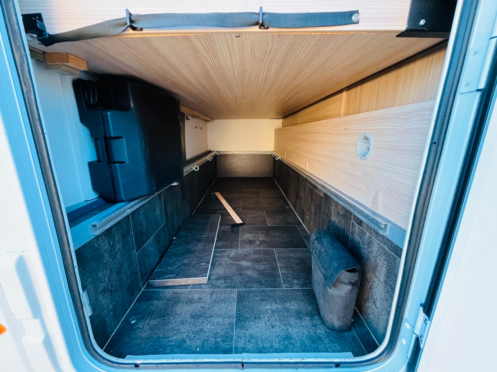 Fahrzeugabbildung Bürstner LYSEO A 660 ETAGENBETTEN FAHRRADTRÄGER