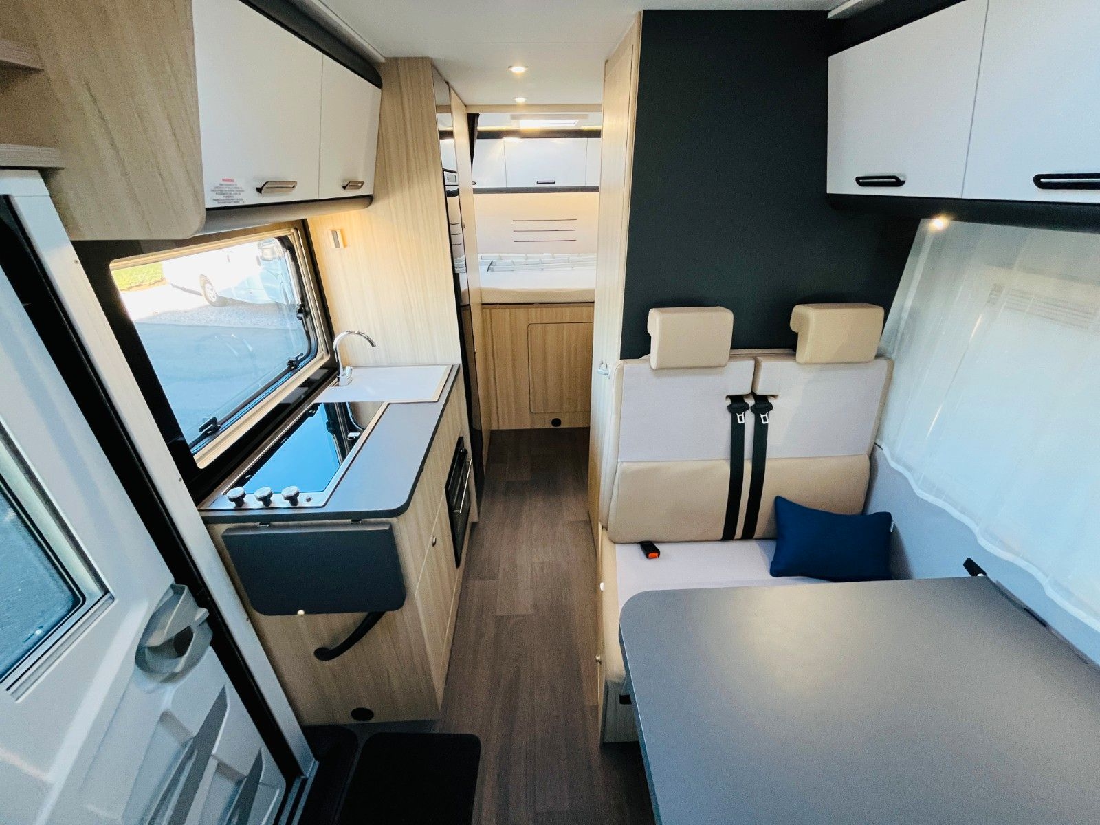 Fahrzeugabbildung Sun Living A 75 DP DOPPELBETT GARAGE TV SOLAR