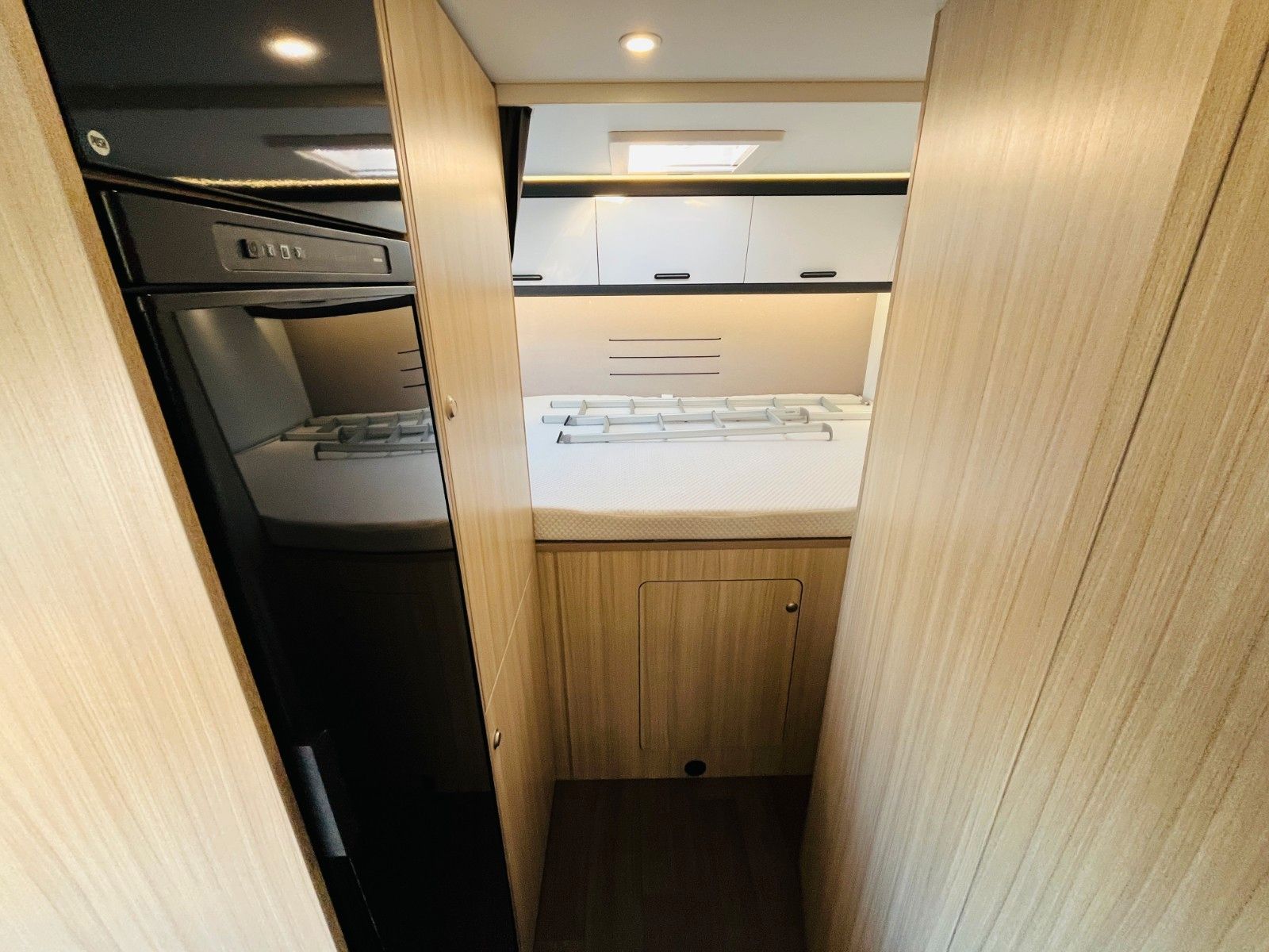 Fahrzeugabbildung Sun Living A 75 DP DOPPELBETT GARAGE TV SOLAR