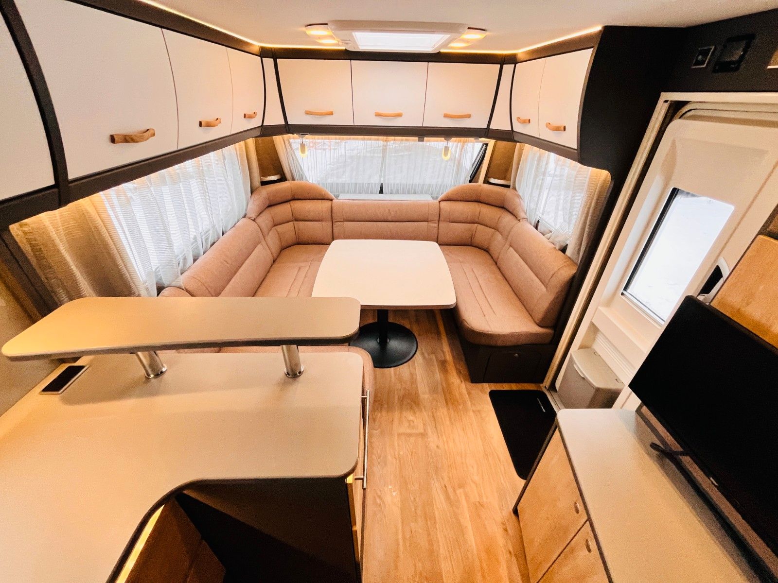 Fahrzeugabbildung Dethleffs BEDUIN SCANDINAVIA 650 RE ALDE SAT KLIMA MOVER