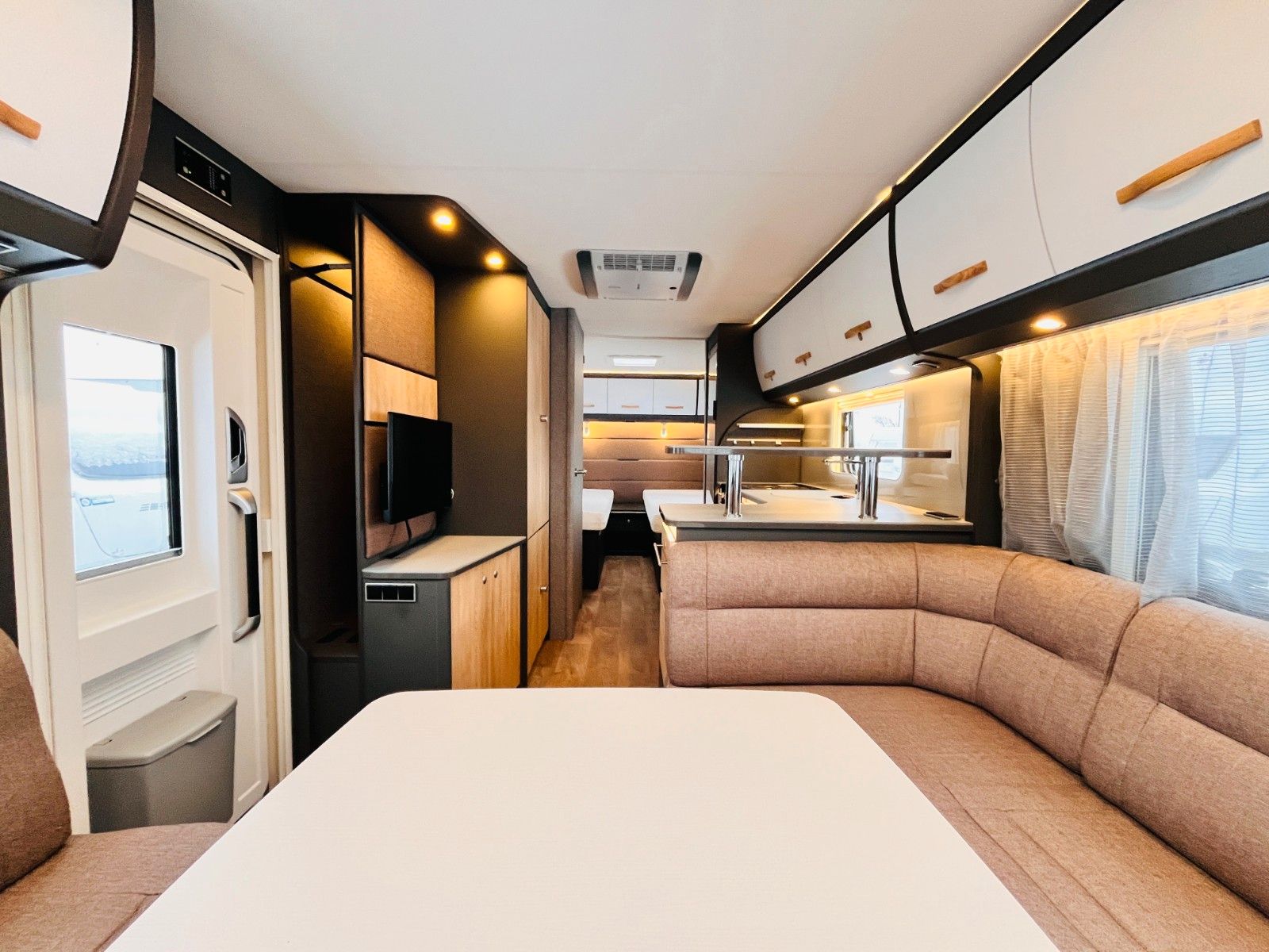 Fahrzeugabbildung Dethleffs BEDUIN SCANDINAVIA 650 RE ALDE SAT KLIMA MOVER