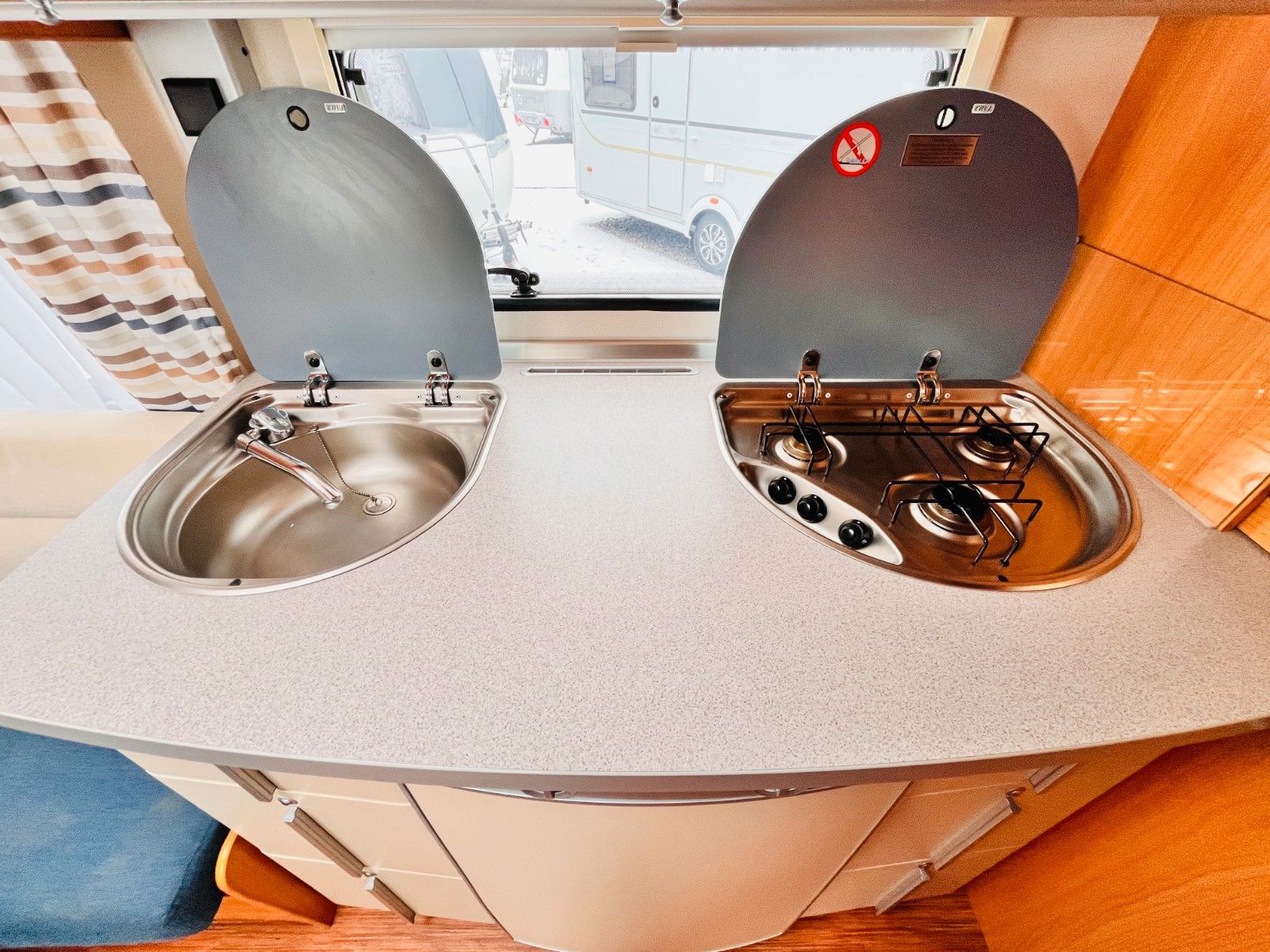 Fahrzeugabbildung Fendt SAPHIR 510 TFB FRANZ.BETT RUNDSITZGRUPPE MOVER